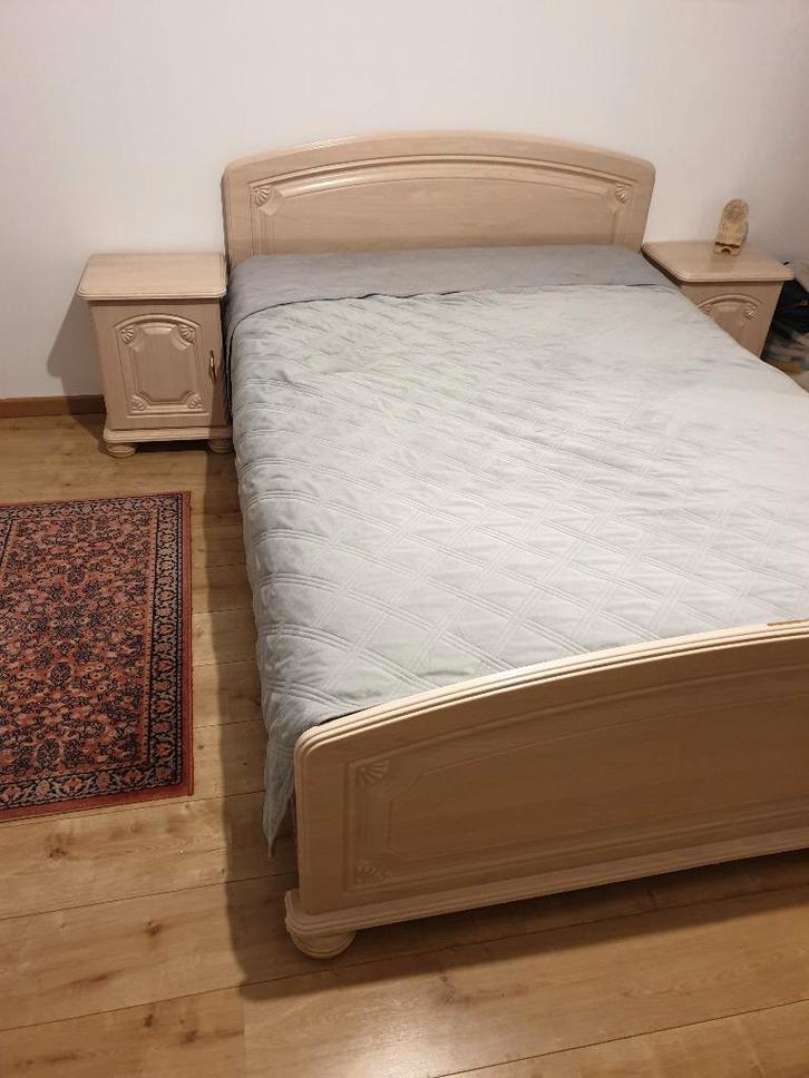 chambre à coucher adulte / lit + tables de chevet, Huis en Inrichting, Slaapkamer | Bedden, Gebruikt, Tweepersoons, 140 cm, 200 cm