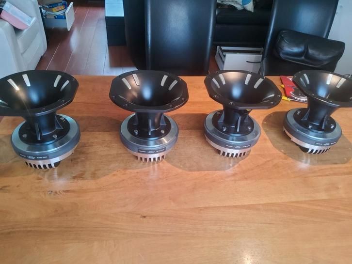 DS18 PRO-DKH2 tiitanium compression driver met hoorn 800 wat, Audio, Tv en Foto, Luidsprekerboxen, Ophalen of Verzenden