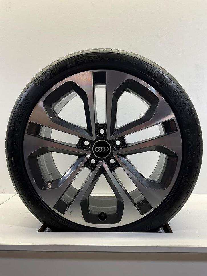 NIEUW 18’’ AUDI A3 VELGEN ZOMERBANDEN ORIGINEEL AUDI SPORT, Auto-onderdelen, Banden en Velgen, Banden en Velgen, Zomerbanden, 18 inch