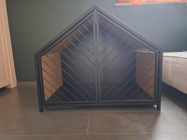 Prachtige hondenbench voor middelgrote en grote honden, Dieren en Toebehoren, Hondenhokken, Zo goed als nieuw, Ophalen