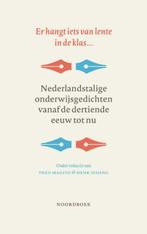 Er hangt iets van lente in de klas. € 39, Ophalen of Verzenden, Nieuw, Henk Sissing, Theo Magito