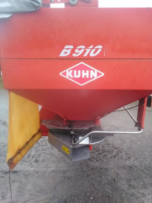 Semoir à engrais Kuhn MDS 1141 3000L, Articles professionnels, Agriculture | Outils, Agricole, Enlèvement