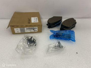 Remblokken Voorzijde Peugeot 2008 NIEUW ORIG 1629038380 beschikbaar voor biedingen