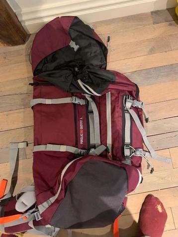 Nieuwe trekkingrugzak Dames 50L beschikbaar voor biedingen