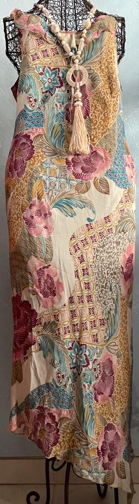 Caroline Biss 44 Sublieme zijde zachte jurk, Kleding | Dames, Jurken, Zo goed als nieuw, Maat 42/44 (L), Overige kleuren, Ophalen of Verzenden