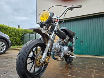 Honda dax parfait état moteur neuf beschikbaar voor biedingen