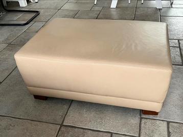 Pouf en cuir beige 90x62x38