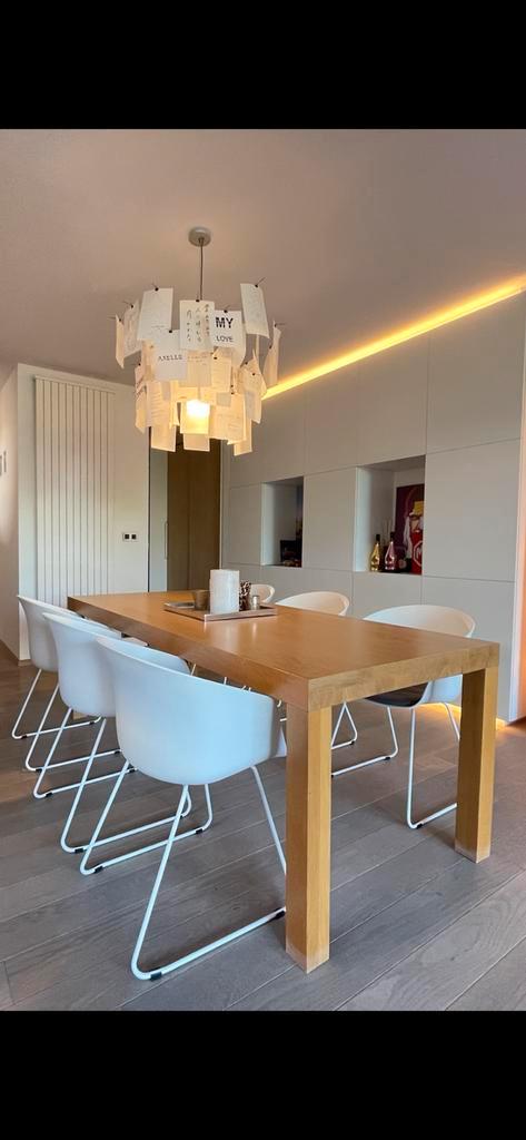 Massief  eiken eettafel + 6 design stoelen in nieuwstaat, Maison & Meubles, Tables | Tables à manger, Comme neuf, 50 à 100 cm