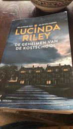 Lucinda Riley - De geheimen van de kostschool, Boeken, Ophalen of Verzenden, Zo goed als nieuw, Lucinda Riley