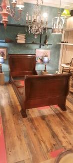 Mahony bed, Huis en Inrichting, Ophalen, Zo goed als nieuw