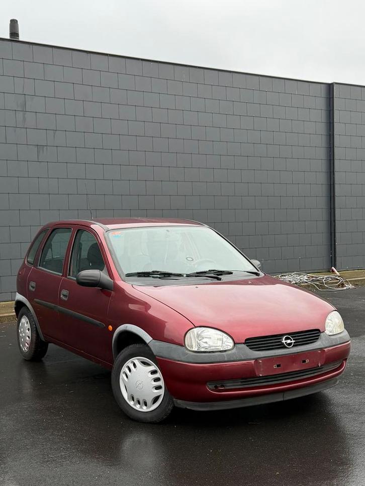 Opel corsa 1.2 benzine 4d + gekeurd, Auto's, Opel, Particulier, Corsa, ABS, Airbags, Bluetooth, Boordcomputer, Isofix, Lichtmetalen velgen