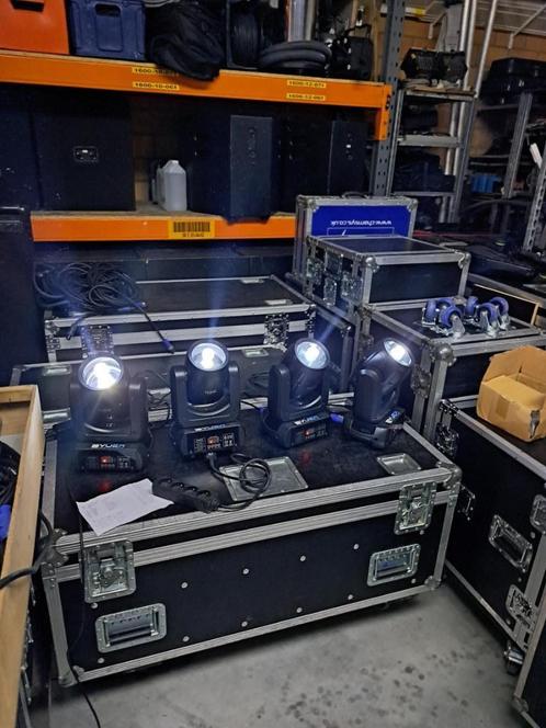 4x kleine movinghead Yeur in flightcase, Muziek en Instrumenten, Licht en Laser, Zo goed als nieuw, Licht, Ophalen