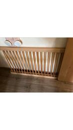 Babybed, Huis en Inrichting, Slaapkamer | Bedden, Ophalen, Gebruikt, Bruin