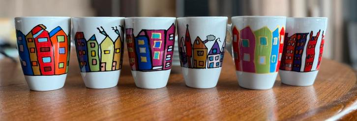 Verzamel koffie servies van het merk Yong, Huis en Inrichting, Keuken | Servies, Nieuw, Compleet servies, Overige stijlen, Keramiek