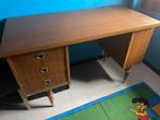 Bureau en verstelbare stoel, Huis en Inrichting, Bureaus, Ophalen, In hoogte verstelbaar, Gebruikt, Bureau