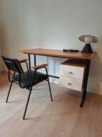 Vintage bureau Meurop, Huis en Inrichting, Ophalen, Zo goed als nieuw, Bureau