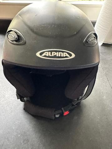 skihelm beschikbaar voor biedingen