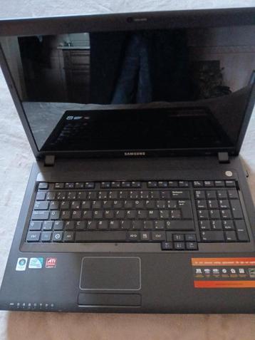 Samsung NP-R720, Envoi, Comme neuf, Azerty, 4 GB