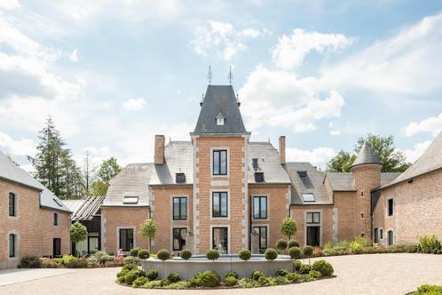 Château de Vignée Nuit + Espace Wellness + Déjeuner, Tickets en Kaartjes, Hotelbonnen, Twee personen, 1 overnachting