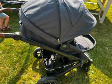 3 in 1 set Buggy met zit en draagmand beschikbaar voor biedingen