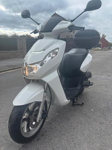 Scooter peugeot kisbee classe A 2021 beschikbaar voor biedingen