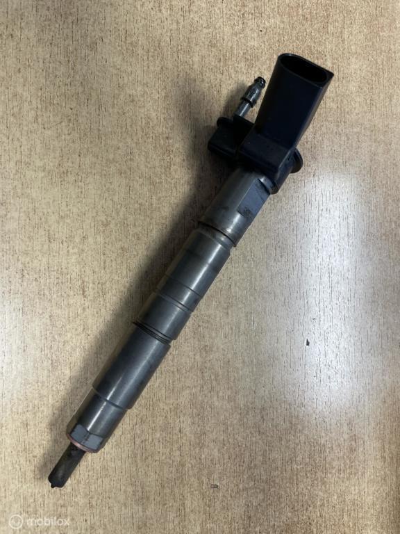 Verstuiver diesel BMW 5-serie Touring F11 525d  13537823461, Auto-onderdelen, Brandstofsystemen, BMW, Gebruikt, Ophalen of Verzenden