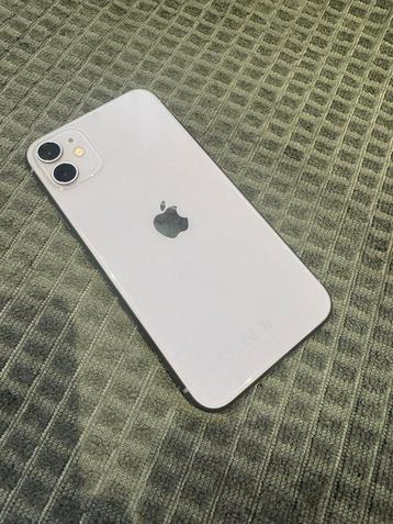 Iphone 11 fonctionne parfaitement 130€ beschikbaar voor biedingen