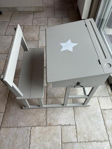 Banc de dessin enfants  beschikbaar voor biedingen