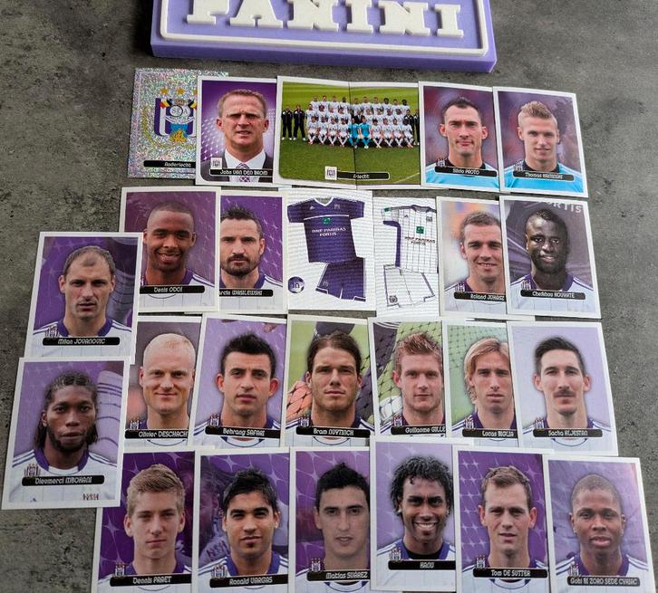Panini FOOTBALL 2013 26 STICKERS ANDERLECHT SC  VOETBAL, Hobby en Vrije tijd, Stickers en Plaatjes, Nieuw, Ophalen of Verzenden