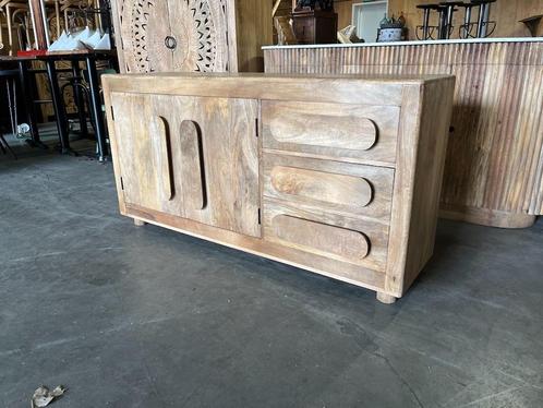 Zeer fraai Dressoir mooi o.a in Scandinavisch interieur, Huis en Inrichting, Kasten | Wandmeubels, Nieuw, Minder dan 100 cm, 150 tot 200 cm