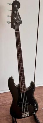 Squier P-bass Special Standard series Satin Pewter Metallic, Muziek en Instrumenten, Snaarinstrumenten | Gitaren | Bas, Ophalen