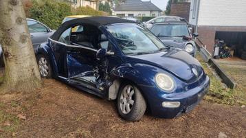 Accident d'une VW New Beetle Cabrio 1.4i