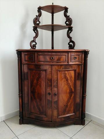 Encoignure Louis-Philippe  beschikbaar voor biedingen
