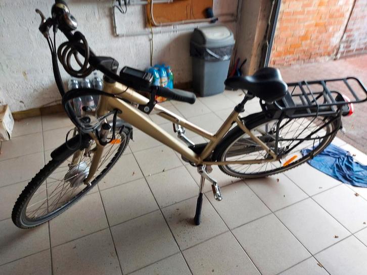 Velo electrique mixte, Fietsen en Brommers, Fietsen | Dames | Damesfietsen, Zo goed als nieuw, Ophalen