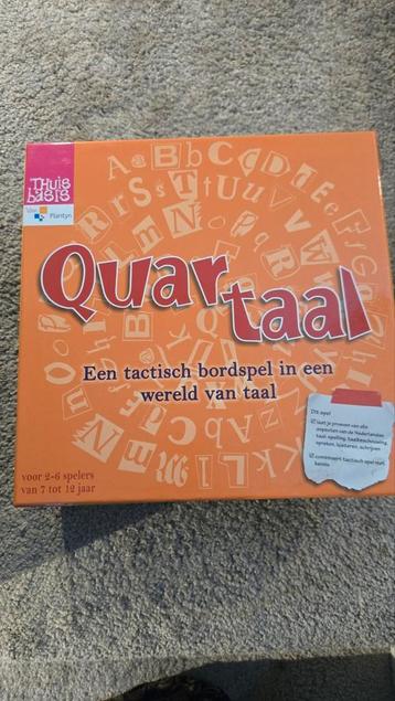 Quartaal een tactisch bordspel in een wereld van taal beschikbaar voor biedingen