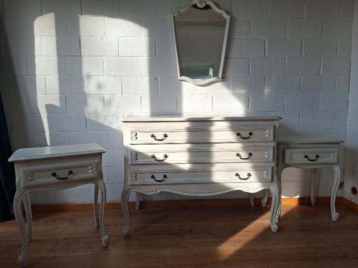 Nachtkastjes/dressoir met spiegel — massief hout, Antiek en Kunst, Antiek | Spiegels, Ophalen