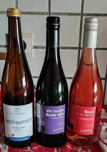 3 bouteilles de vin à vendre 