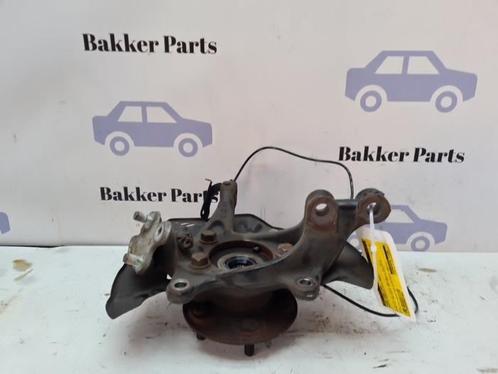 Fusee links-voor van een Toyota Corolla, Auto-onderdelen, Ophanging en Onderstel, Toyota, Gebruikt, 3 maanden garantie