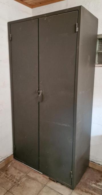 Kast metaal - zwaar - Br 100 x H 195 x D 50 cm beschikbaar voor biedingen