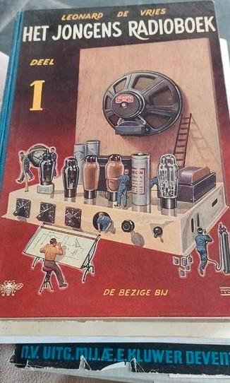 Het jongensradioboek    Leonardo de vries beschikbaar voor biedingen