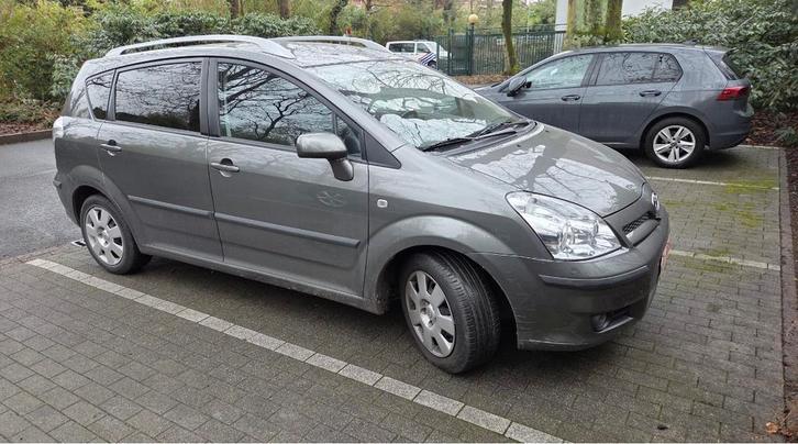 Toyota Corolla verso 1.8 i Aut. 69000 km 09/2007 7 pl, Auto's, Toyota, Particulier, Te koop, Corolla Verso, ABS, Achteruitrijcamera
