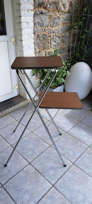 Table de projection avec 2 tablettes "formica" vintage beschikbaar voor biedingen