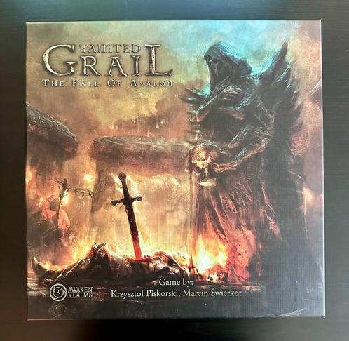 Tainted Grail: the Fall of Avalon, Hobby en Vrije tijd, Gezelschapsspellen | Bordspellen, Zo goed als nieuw, Een of twee spelers