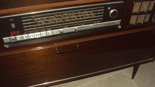 radio/pick up nostalgie oud in  prijs verlaagd, Audio, Tv en Foto, Radio's, Gebruikt, Radio, Ophalen