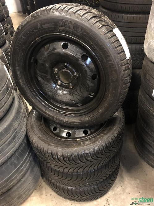 195-60-16 89H Renault Michelin Winterbanden set 5 x 108 ET39, Auto-onderdelen, Banden en Velgen, Banden en Velgen, Winterbanden