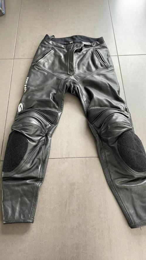 Pantalon de moto en cuir Richa Slider noir taille 40, Motos, Vêtements | Vêtements de moto, Enlèvement ou Envoi