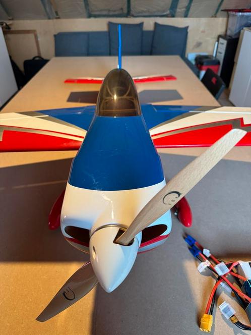 Edge extrême flight 60” complet, Hobby en Vrije tijd, Modelbouw | Radiografisch | Vliegtuigen, Zo goed als nieuw, Ophalen