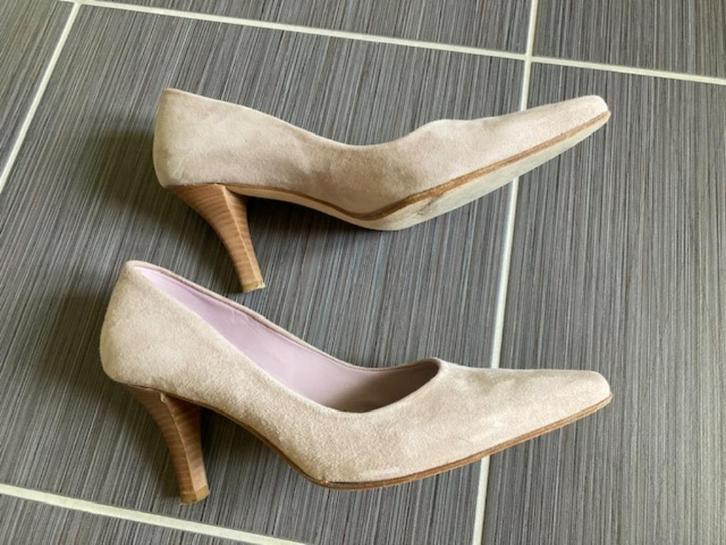 Schoenen met hoge hak Cypres maat 37, Kleding | Dames, Schoenen, Zo goed als nieuw, Pumps, Beige, Ophalen of Verzenden
