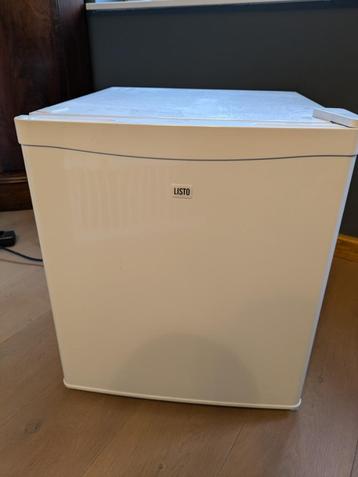 Mini frigo/ congélateur, Elektronische apparatuur, Minder dan 85 cm, Minder dan 60 cm, Zo goed als nieuw, Vrijstaand