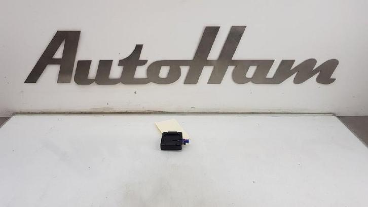 GPS ANTENNE Ford Fiesta 6 (JA8) (01-2008/01-2018), Auto-onderdelen, Elektronica en Kabels, Ford, Gebruikt